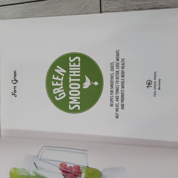 3/$35 Green Smoothies - Juices, Smoothies, Nut Milks and Tonics by Fern Green - Picture 6 of 7